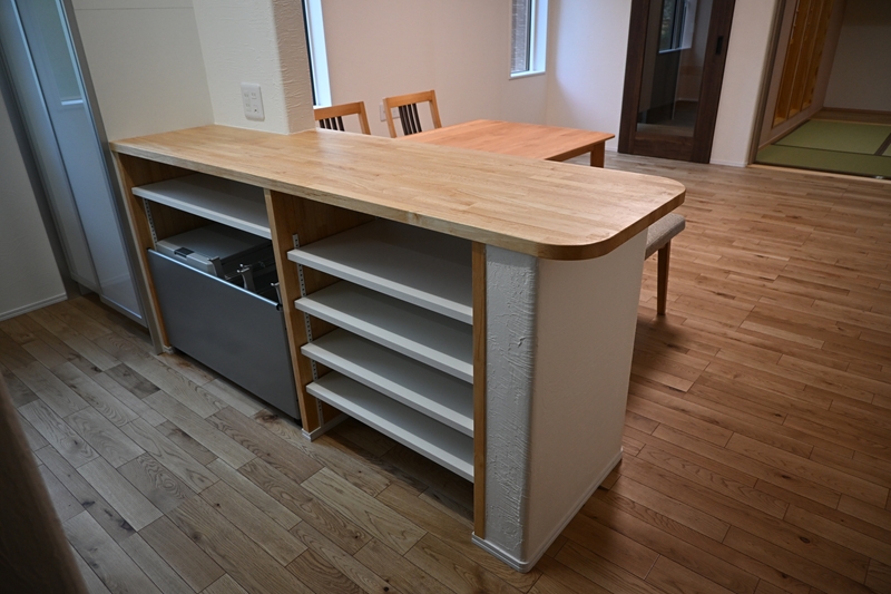 カウンター下収納
